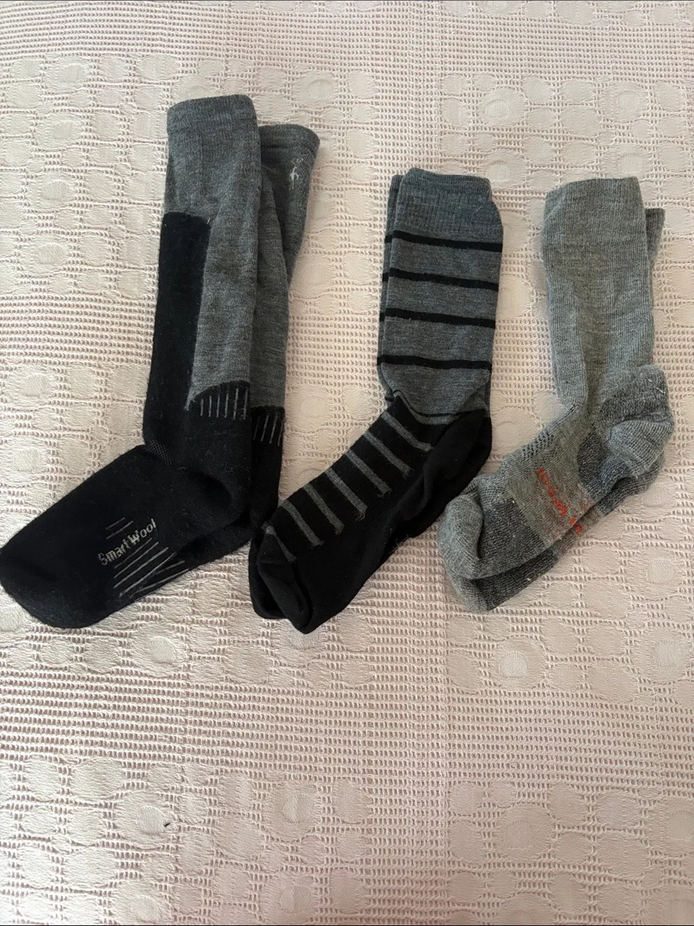 3 pairs smartwool socks